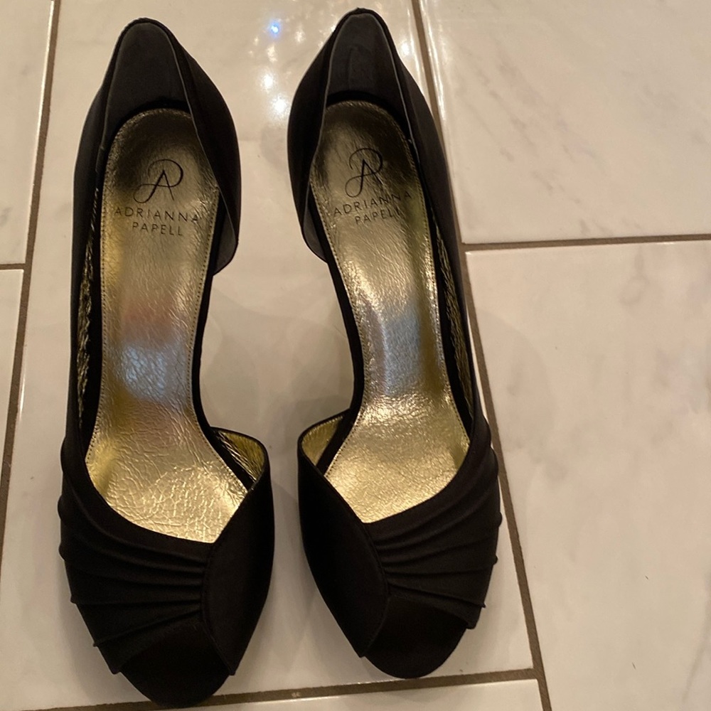 Adrianna Papell Black Satin Classic size 10
